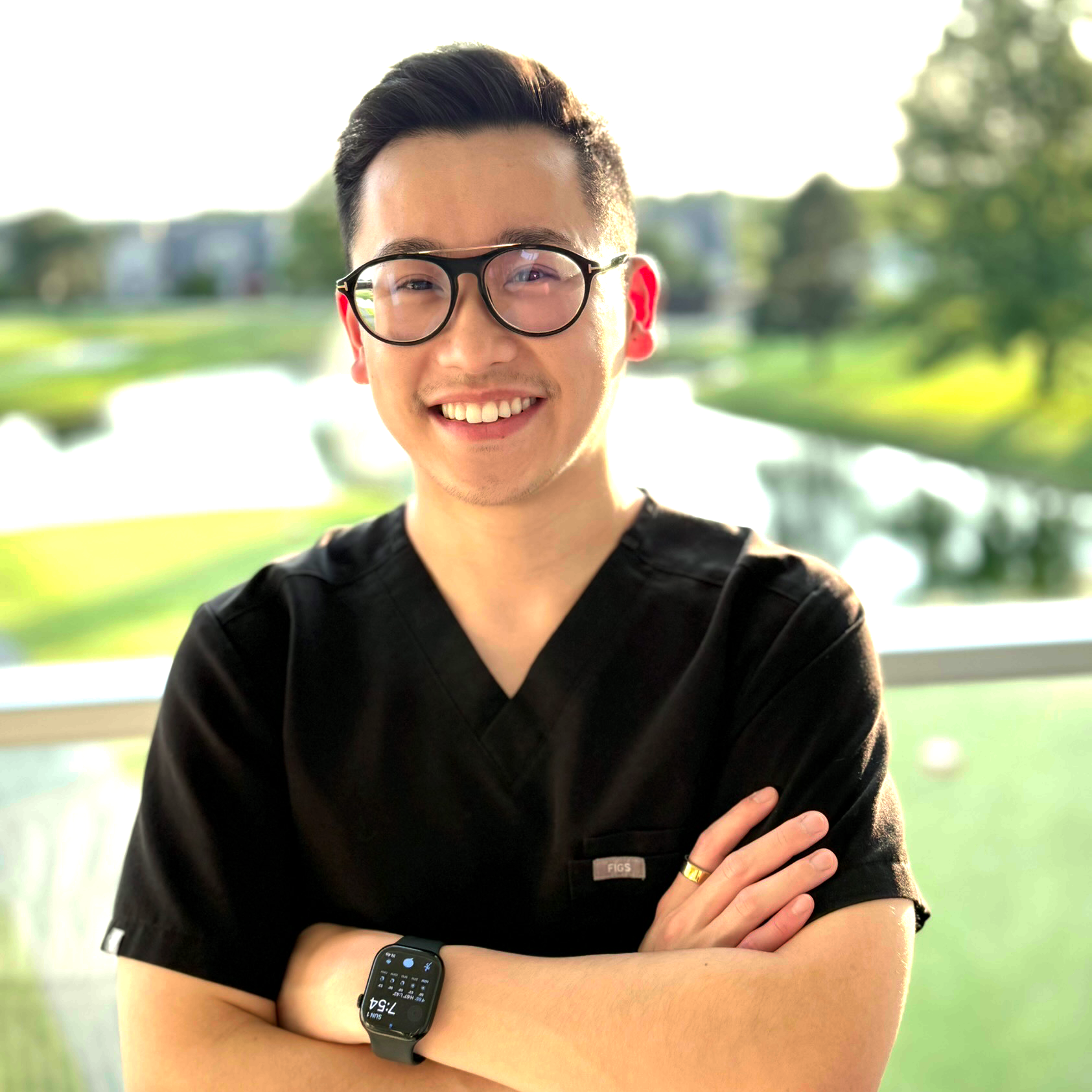 Dr. Nicholas Lee
